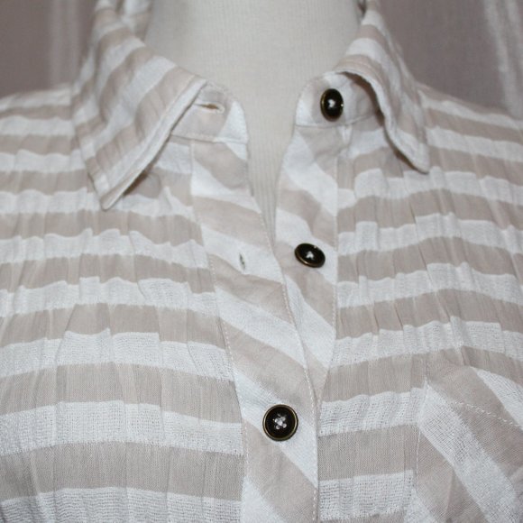 Ash & Ember Button Down Top - Picture 5 of 10